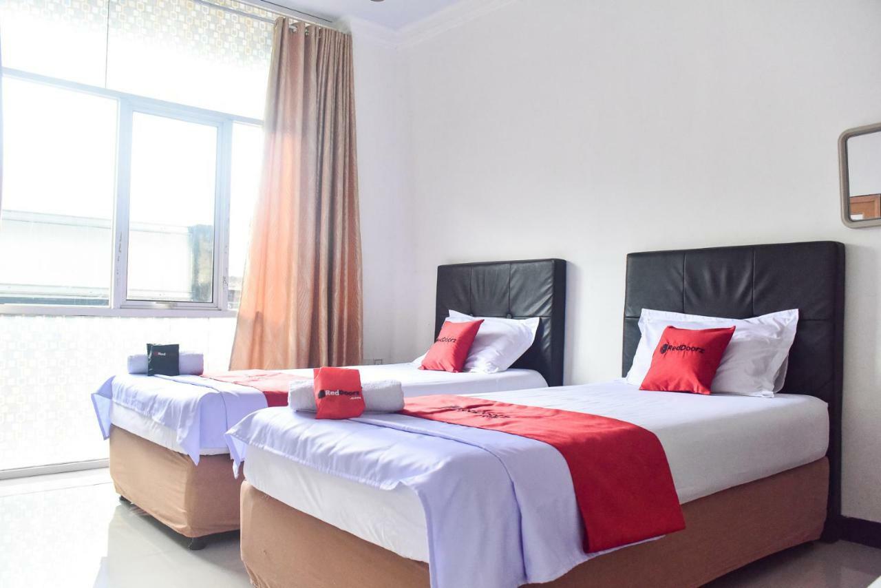 Reddoorz Near Sultan Hasanuddin Airport 2 Manda