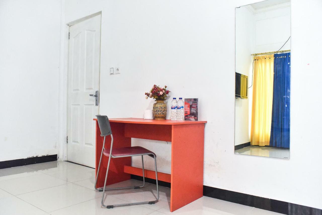 Reddoorz Near Sultan Hasanuddin Airport 2