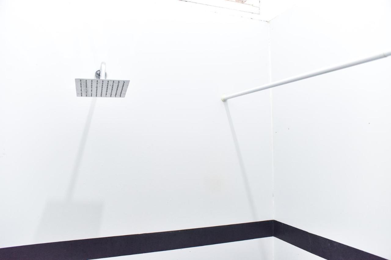 Reddoorz Near Sultan Hasanuddin Airport 2 Manda